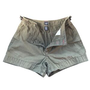 VINTAGE GAP Women's Low Rise Khaki Cargo Shorts